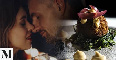 Cena romantica con atmosfera elegante al ristorante Mike's