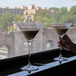  Ingrandisci immagine 	Mike's Restaurant